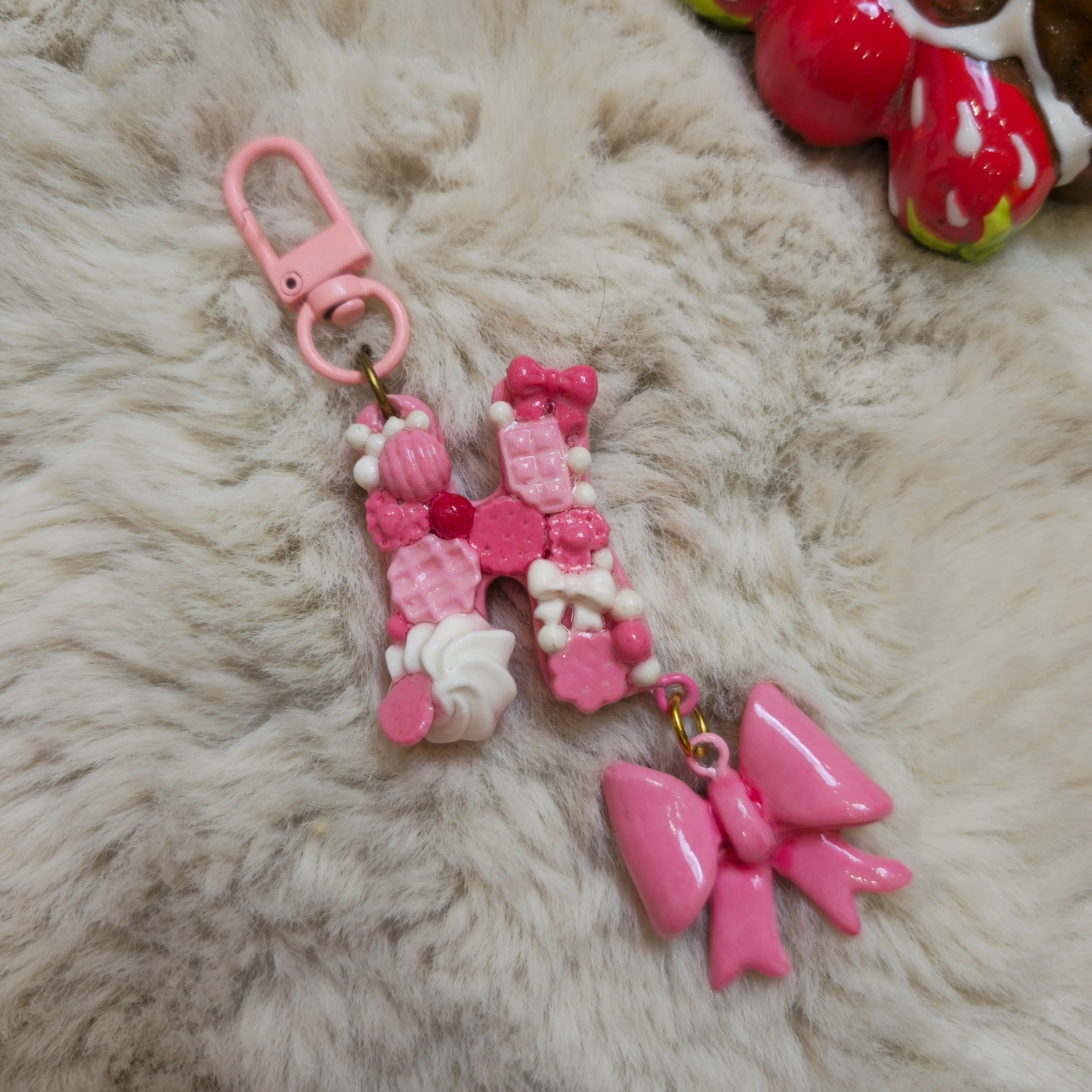 Initial Bow keychains