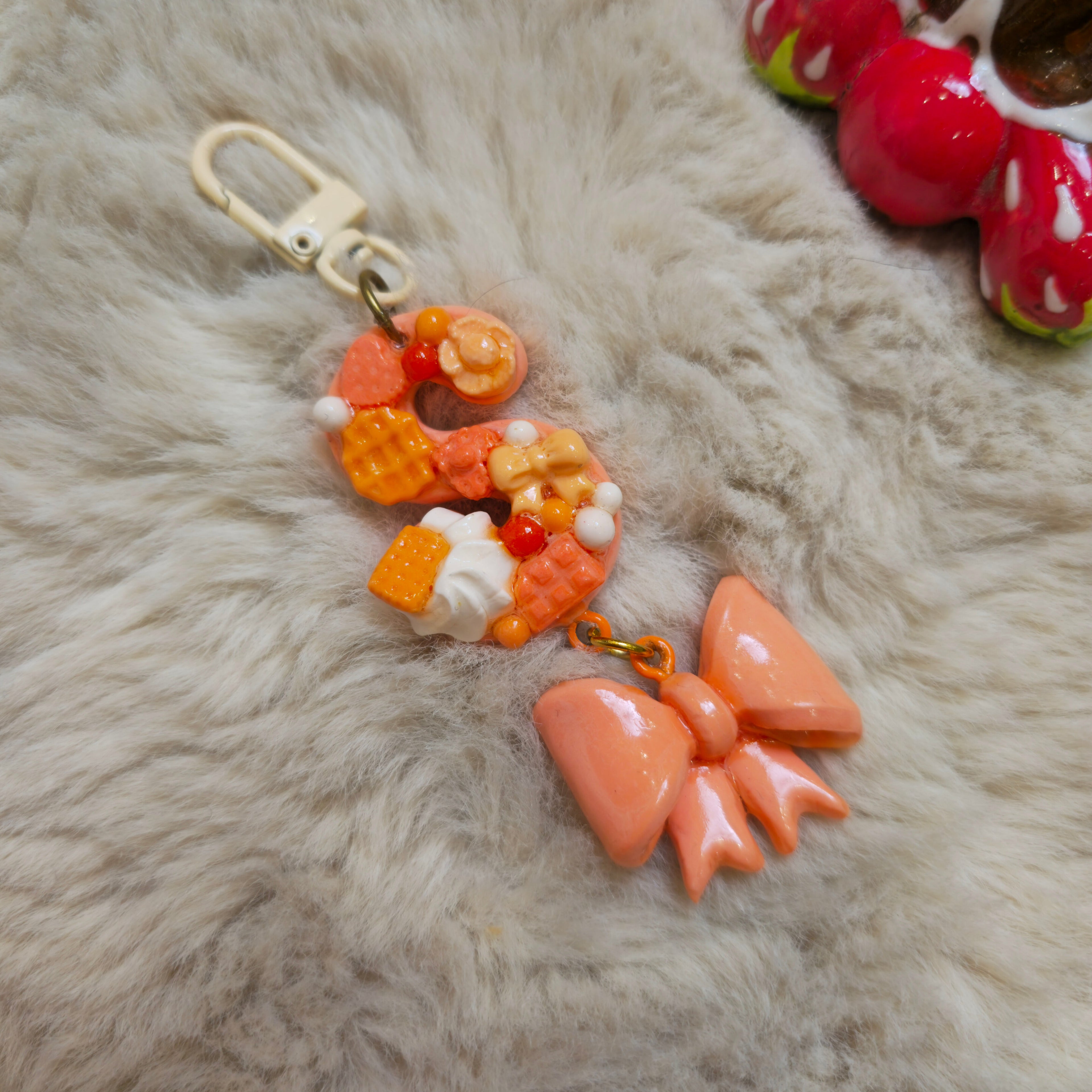 Initial Bow keychains